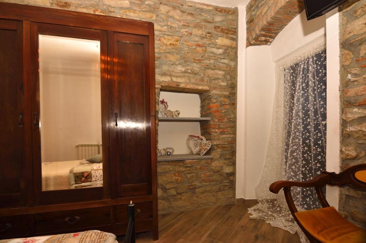 Il Borgo Del Castello Hotel Cremolino Exterior photo