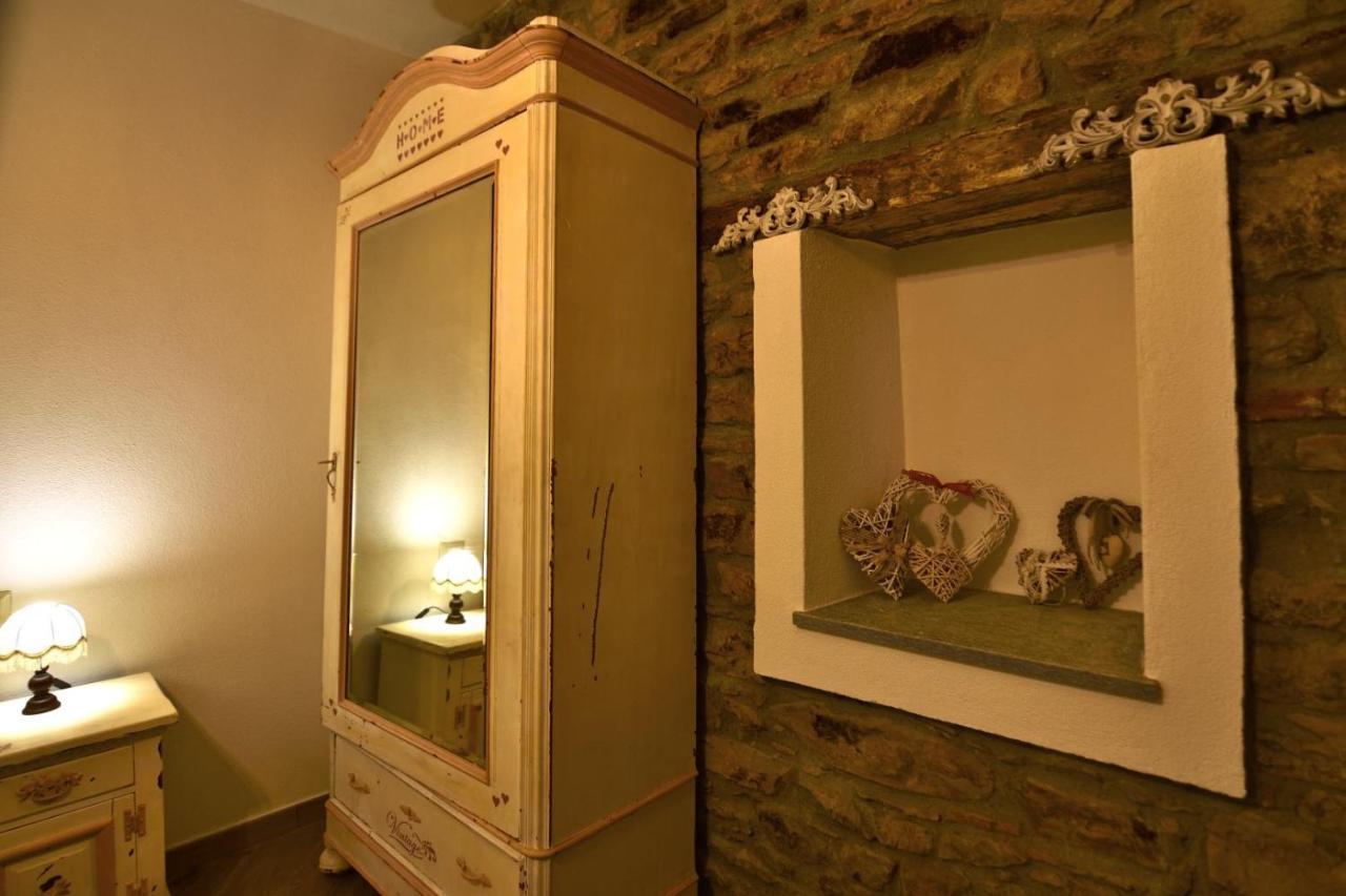 Il Borgo Del Castello Hotel Cremolino Exterior photo